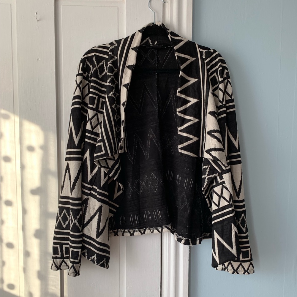 Plus Size Black&White  Fashion2Figure